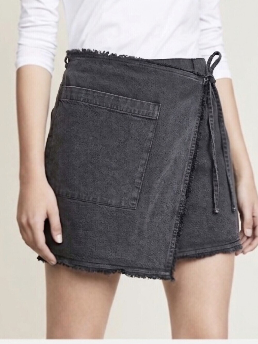 Splendid Women's Large Black Denim Distessed Faux Wrap Mini Skirt NWT $98